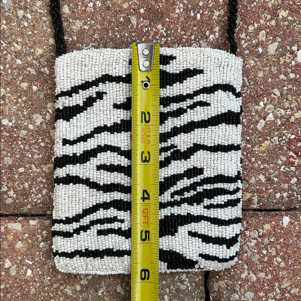 NWT - CHRISTIANA Mini Crossbody Zebra Beaded Bag - Picture 11 of 12
